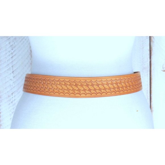 90s vintage thick tan light brown tooled embossed leather belt - Picture 4 of 5